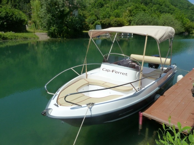 rentar un barco en el Sena